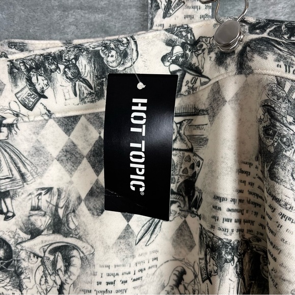 Hot Topic Thorn & Fable NWT Alice in Wonderland Looking Glass Suspender Skirt 2X - Picture 10 of 16